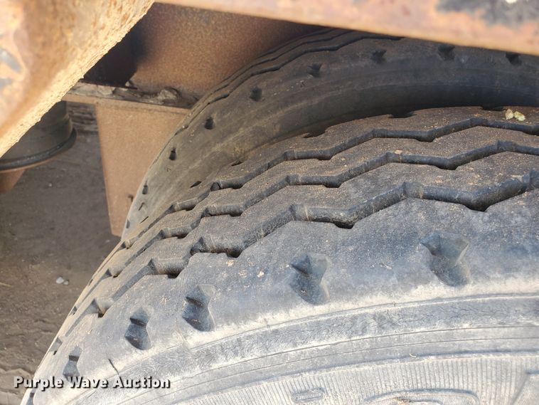 image for item DG8276 2007 Doonan 532DD12RC drop deck equipment trailer