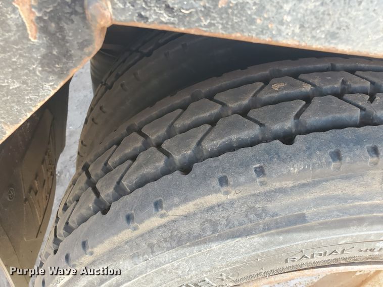 image for item DG8276 2007 Doonan 532DD12RC drop deck equipment trailer