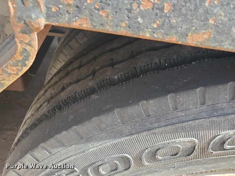 image for item DG8276 2007 Doonan 532DD12RC drop deck equipment trailer