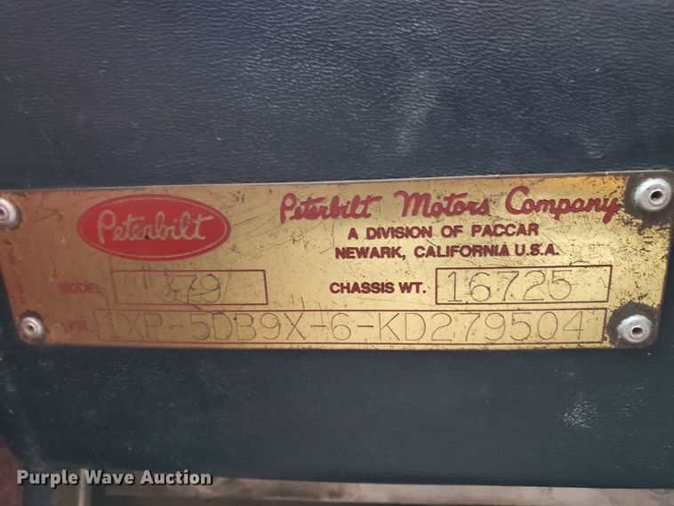 image for item DG8278 1989 Peterbilt 379  semi truck