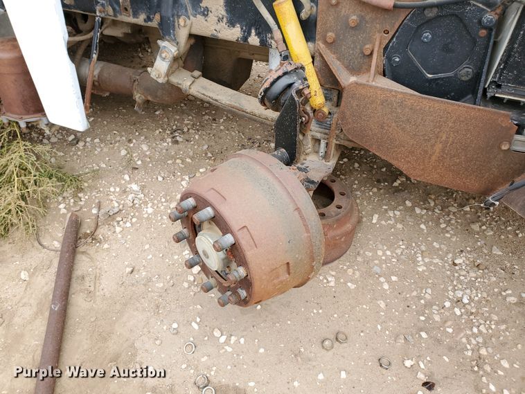 image for item DG8278 1989 Peterbilt 379  semi truck