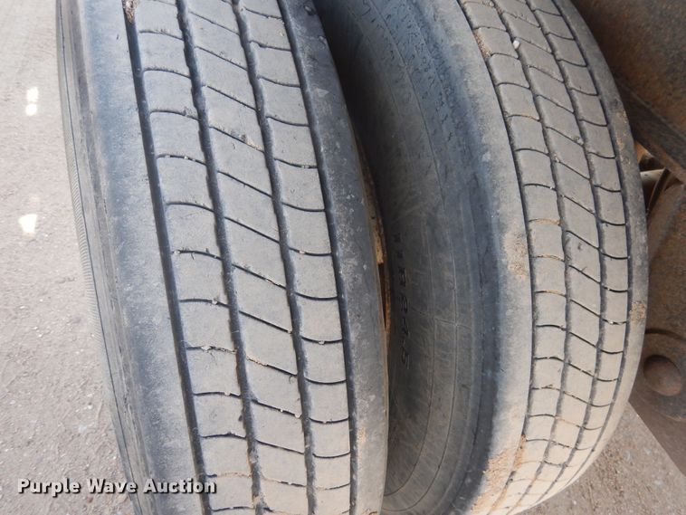 image for item DG8279 1994 Fontaine FTW-5-8048WSAW flatbed trailer