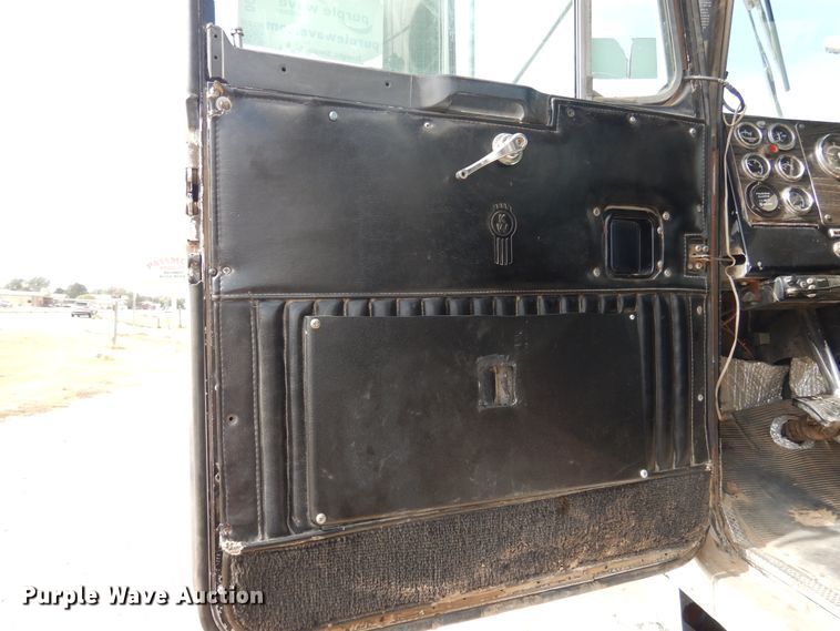 image for item DG8280 1980 Kenworth C500  winch truck