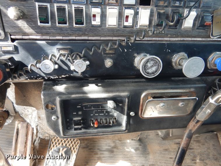 image for item DG8280 1980 Kenworth C500  winch truck