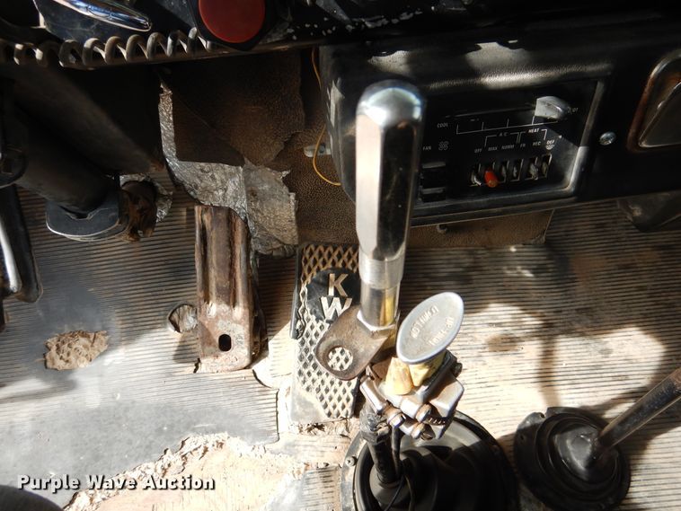 image for item DG8280 1980 Kenworth C500  winch truck