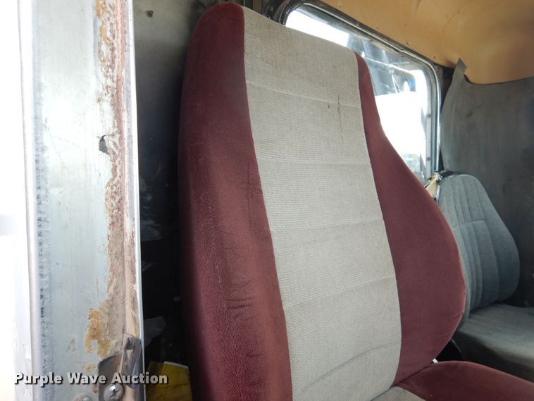 image for item DG8280 1980 Kenworth C500  winch truck