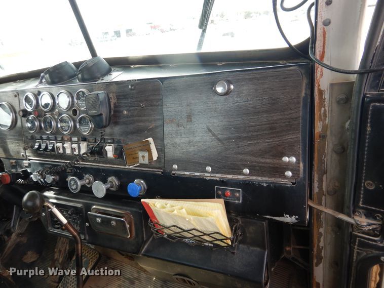 image for item DG8280 1980 Kenworth C500  winch truck