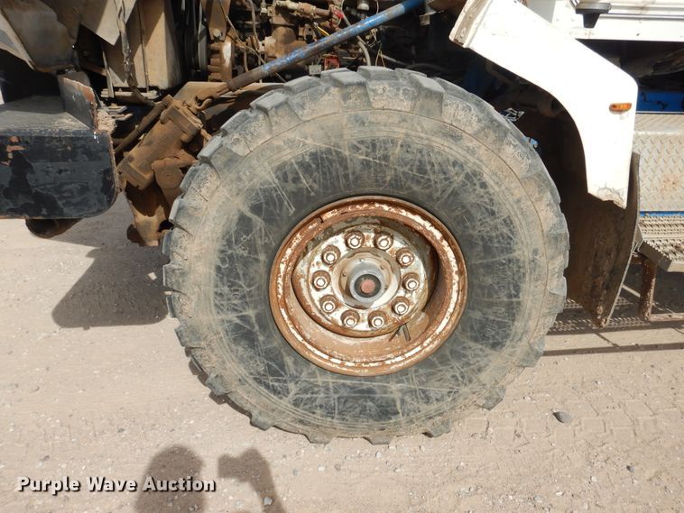 image for item DG8280 1980 Kenworth C500  winch truck