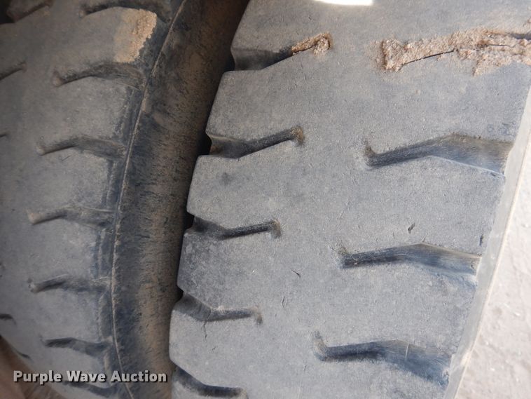 image for item DG8280 1980 Kenworth C500  winch truck