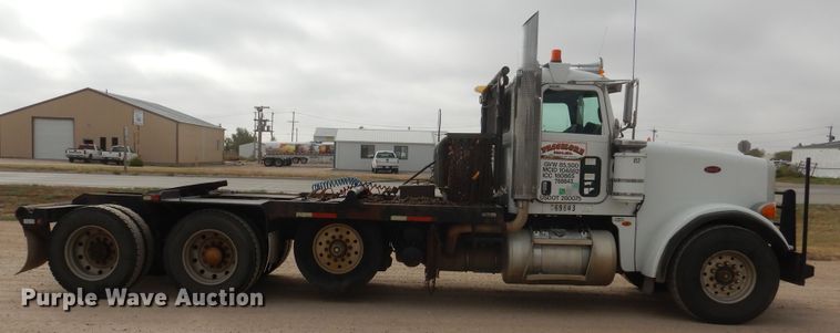 image for item DG8282 2008 Peterbilt 367  winch truck