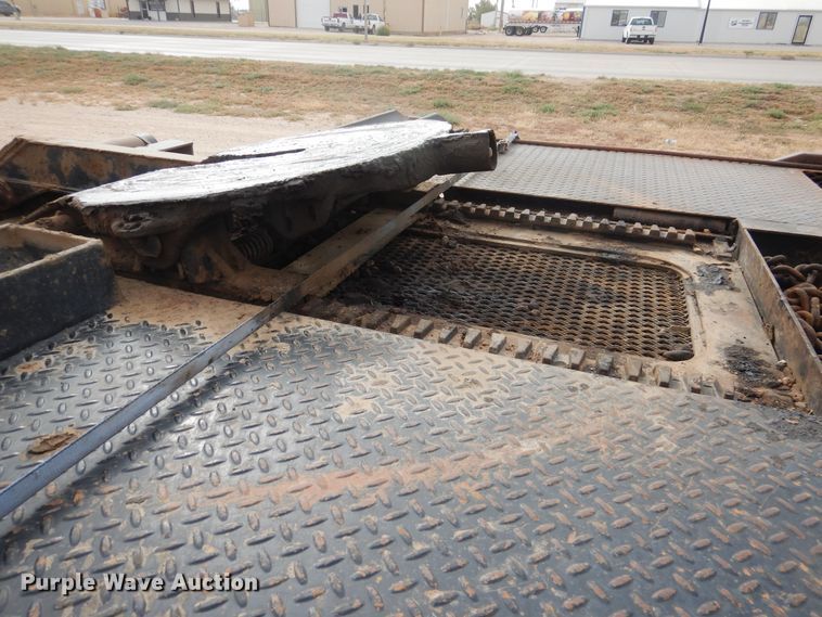 image for item DG8282 2008 Peterbilt 367  winch truck