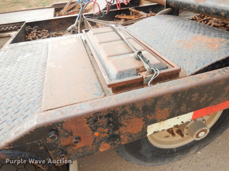 image for item DG8282 2008 Peterbilt 367  winch truck