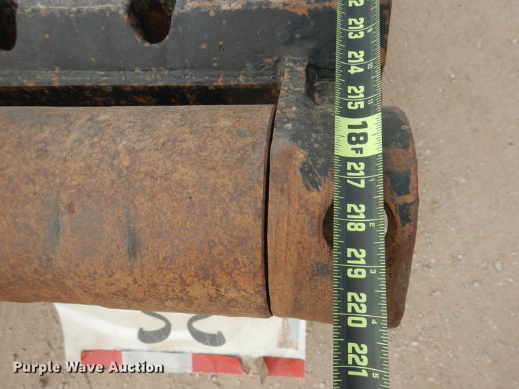 image for item DG8282 2008 Peterbilt 367  winch truck