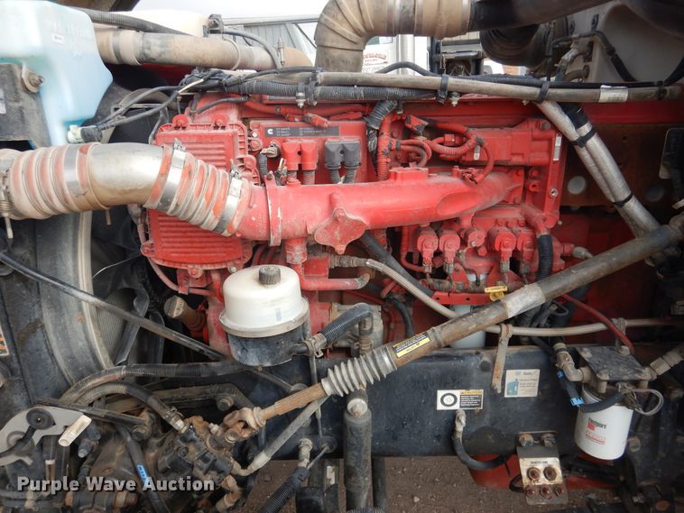 image for item DG8282 2008 Peterbilt 367  winch truck