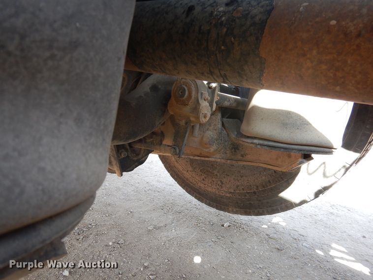 image for item DG8283 2013 Peterbilt 388  winch truck