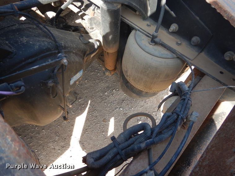 image for item DG8283 2013 Peterbilt 388  winch truck