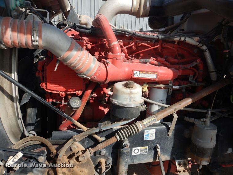 image for item DG8283 2013 Peterbilt 388  winch truck