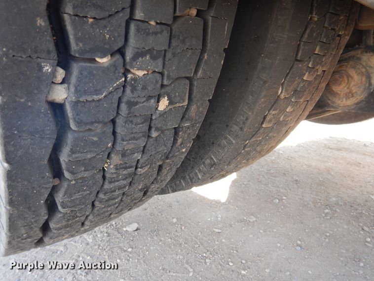 image for item DG8283 2013 Peterbilt 388  winch truck