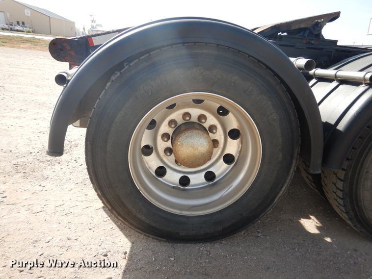 image for item DG8283 2013 Peterbilt 388  winch truck