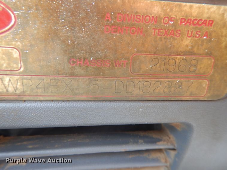 image for item DG8283 2013 Peterbilt 388  winch truck