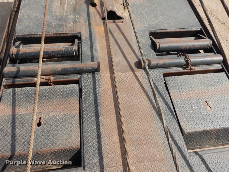 image for item DG8284 2006 Peterbilt 357  winch truck