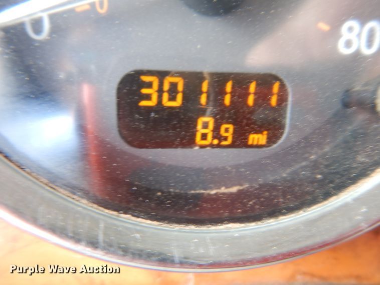 image for item DG8284 2006 Peterbilt 357  winch truck