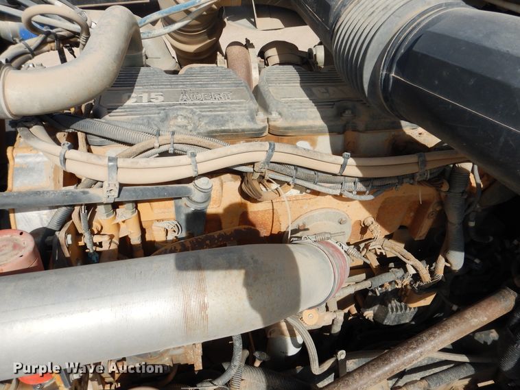 image for item DG8284 2006 Peterbilt 357  winch truck