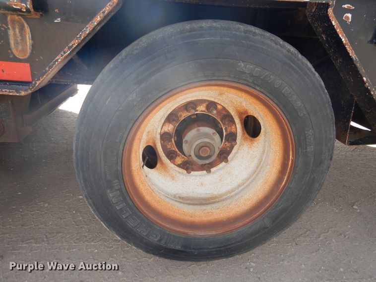 image for item DG8285 2013 Doonan oilfield trailer