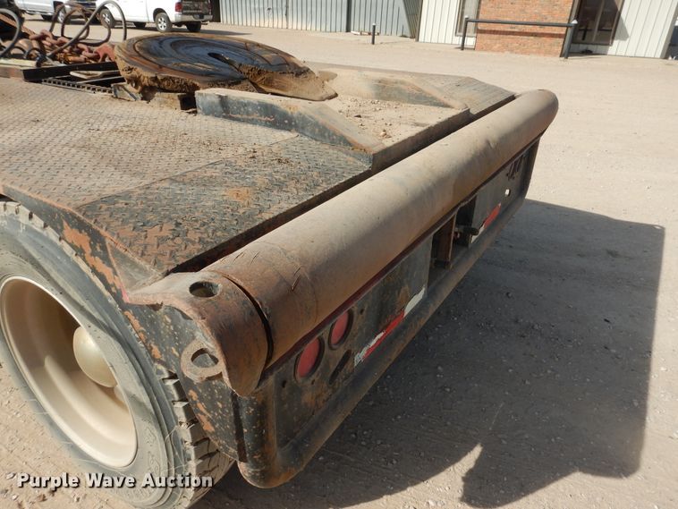 image for item DG8286 1999 Peterbilt 379  winch truck