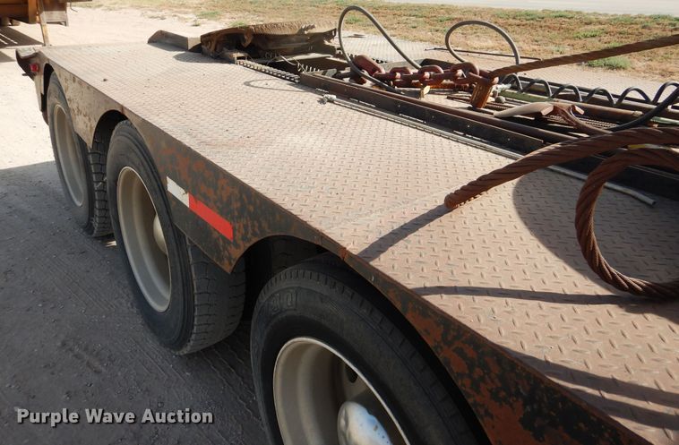 image for item DG8286 1999 Peterbilt 379  winch truck