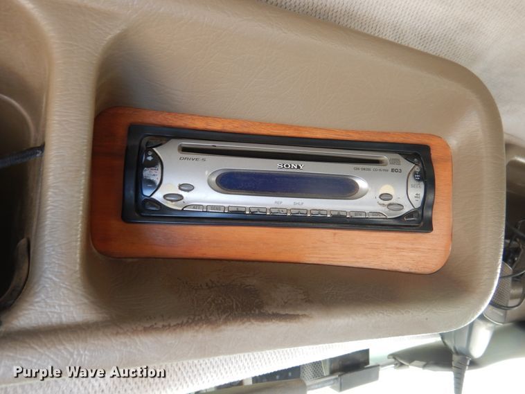 image for item DG8286 1999 Peterbilt 379  winch truck