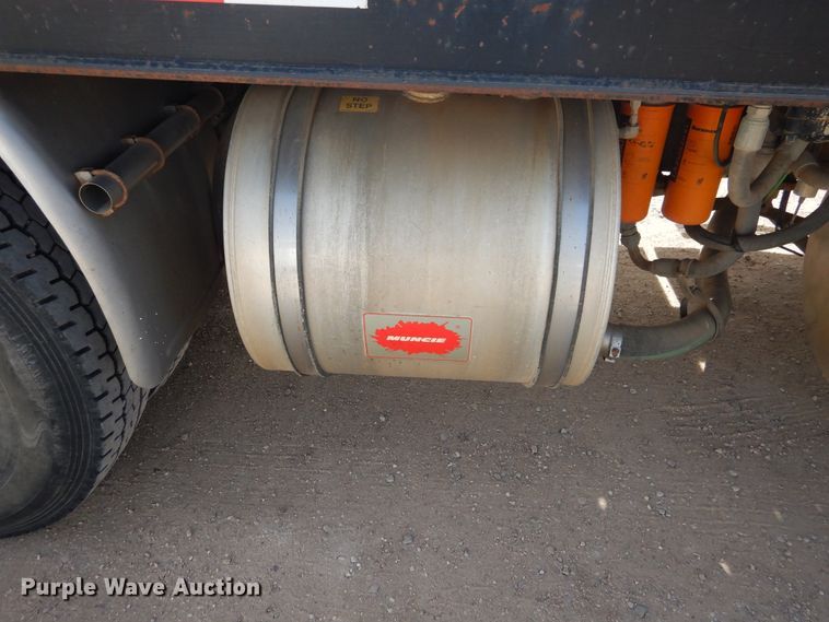 image for item DG8289 2006 Mack CH  winch truck