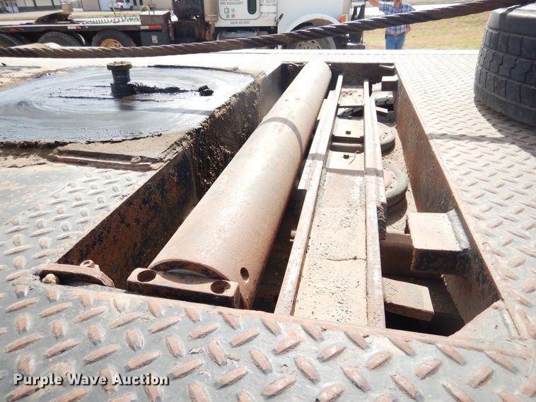 image for item DG8289 2006 Mack CH  winch truck