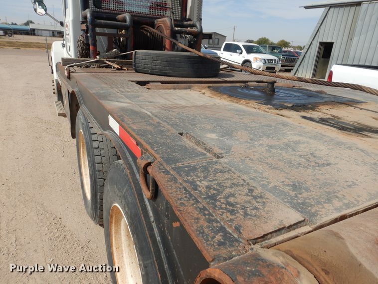 image for item DG8289 2006 Mack CH  winch truck