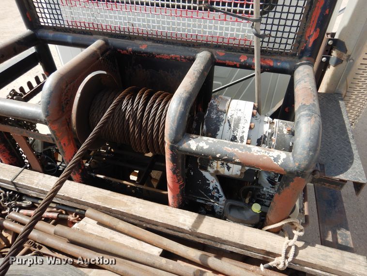 image for item DG8289 2006 Mack CH  winch truck