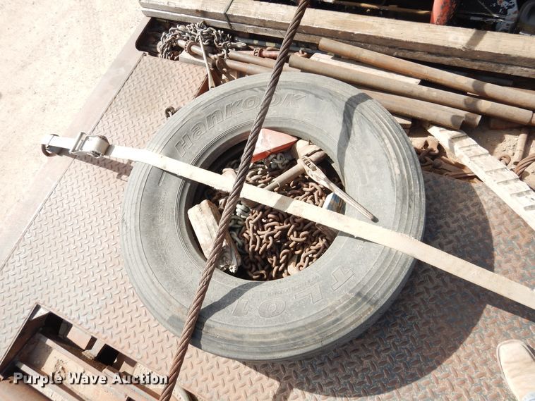 image for item DG8289 2006 Mack CH  winch truck