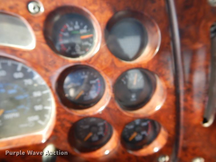 image for item DG8289 2006 Mack CH  winch truck