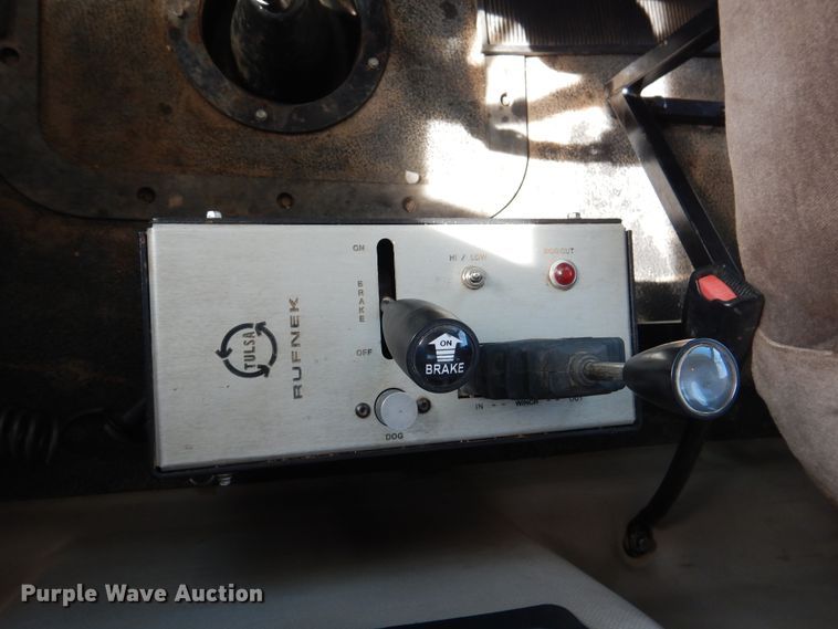 image for item DG8289 2006 Mack CH  winch truck