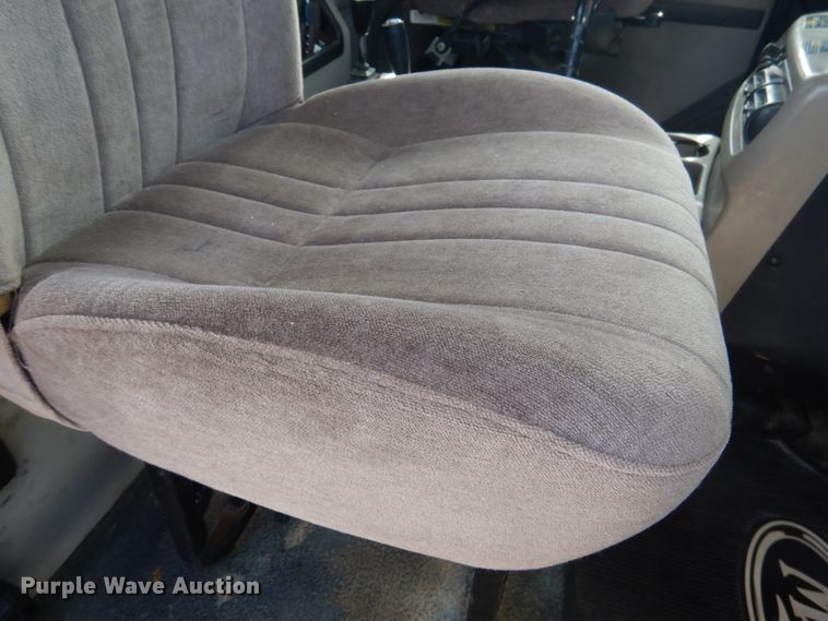 image for item DG8289 2006 Mack CH  winch truck