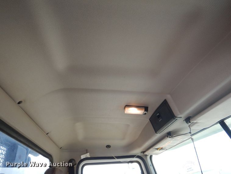 image for item DG8289 2006 Mack CH  winch truck