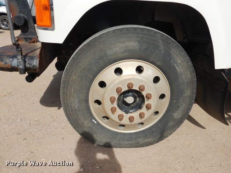 image for item DG8289 2006 Mack CH  winch truck