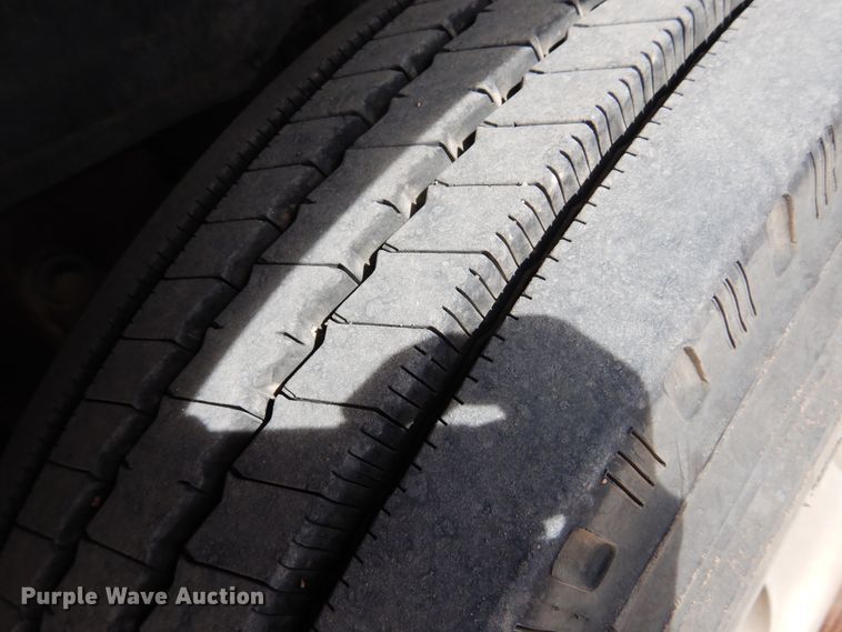 image for item DG8289 2006 Mack CH  winch truck