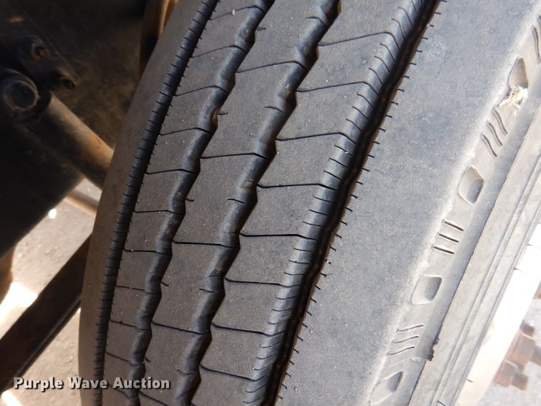 image for item DG8289 2006 Mack CH  winch truck