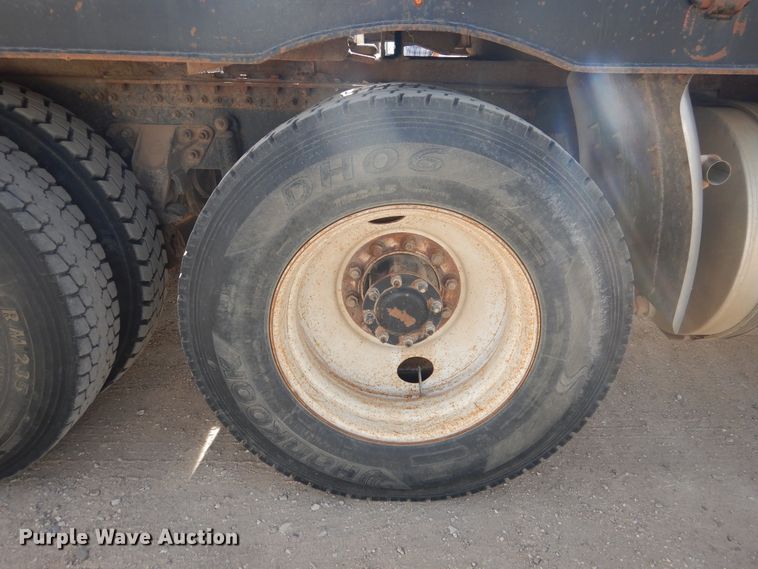 image for item DG8289 2006 Mack CH  winch truck