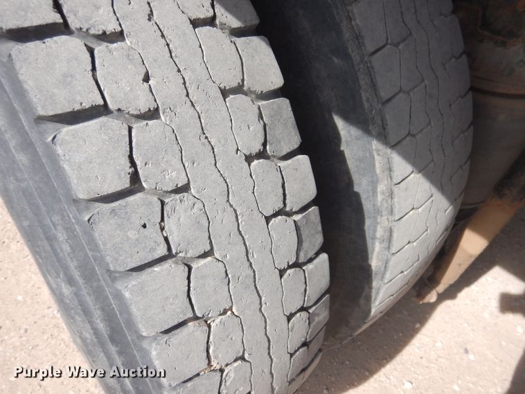 image for item DG8289 2006 Mack CH  winch truck