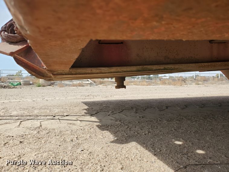 image for item DG8290 1981 Atoka 40D0L oilfield trailer