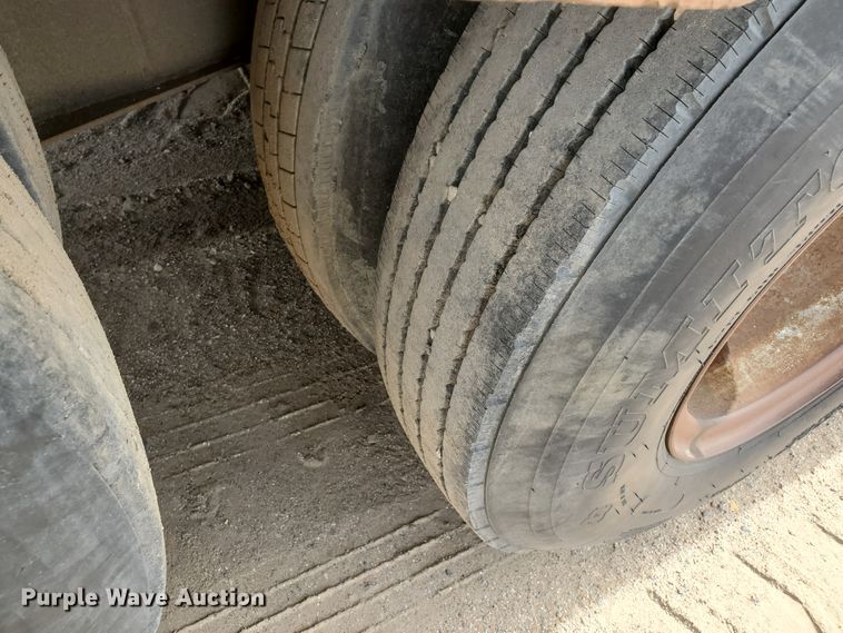 image for item DG8290 1981 Atoka 40D0L oilfield trailer