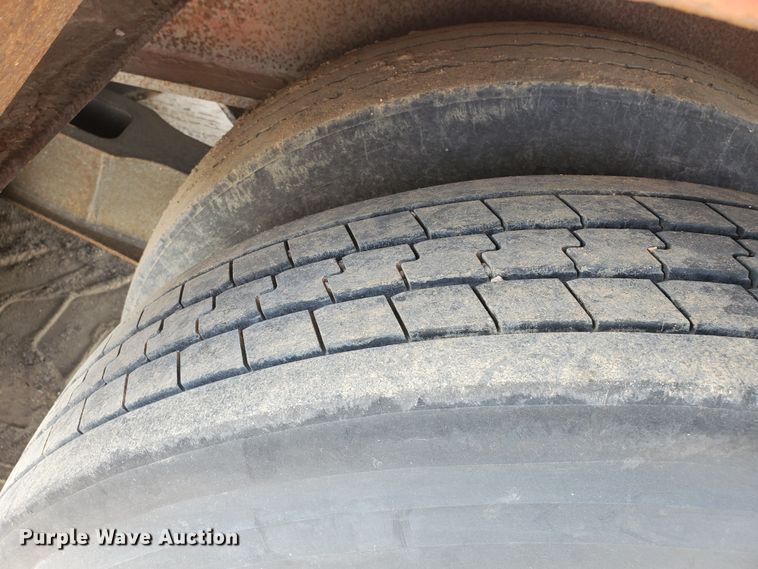 image for item DG8290 1981 Atoka 40D0L oilfield trailer