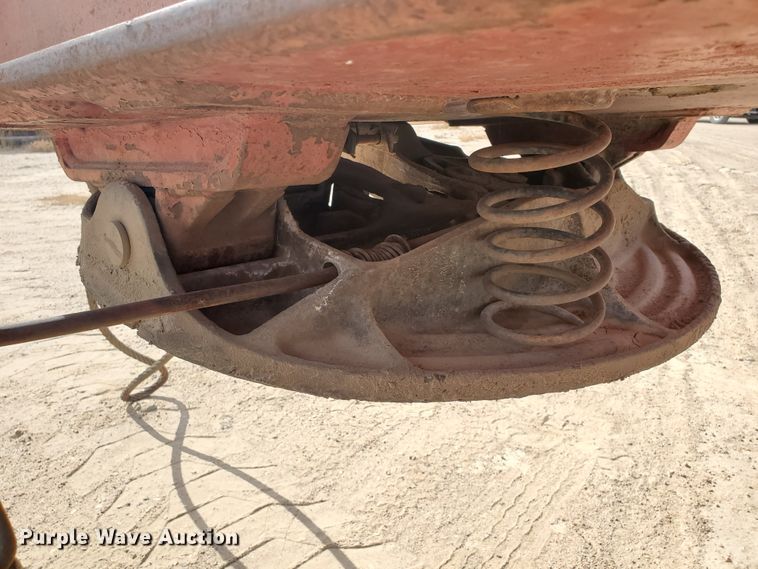 image for item DG8291 1984 Atoka 320FL50 oilfield trailer