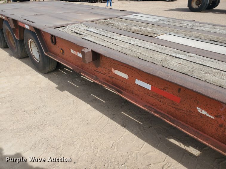 image for item DG8291 1984 Atoka 320FL50 oilfield trailer